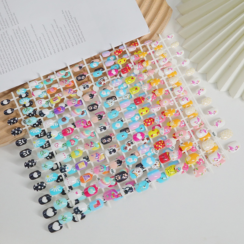 Bộ 24 Móng Tay Giả Họa Tiết Hoạt Hình Dễ Thương Cho Bé Gái