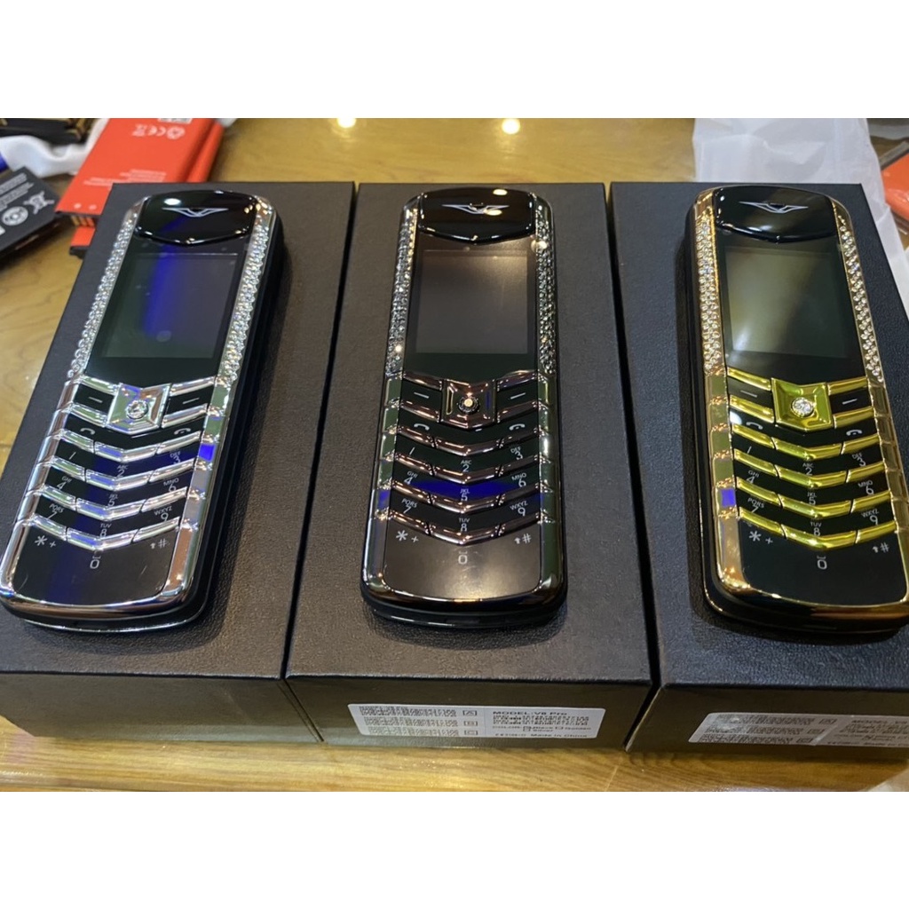 Điện thoại V8pro