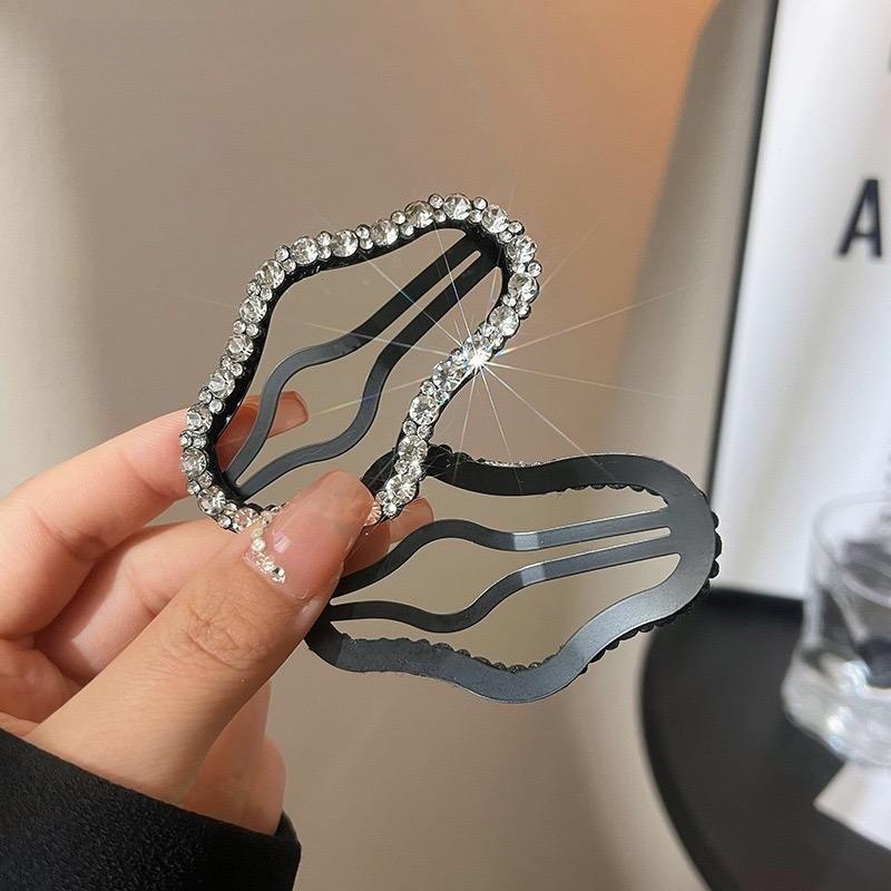 Kẹp Tóc Hình Đám Mây Rỗng Đính Đá Thời Trang 2023 Cho Nữ