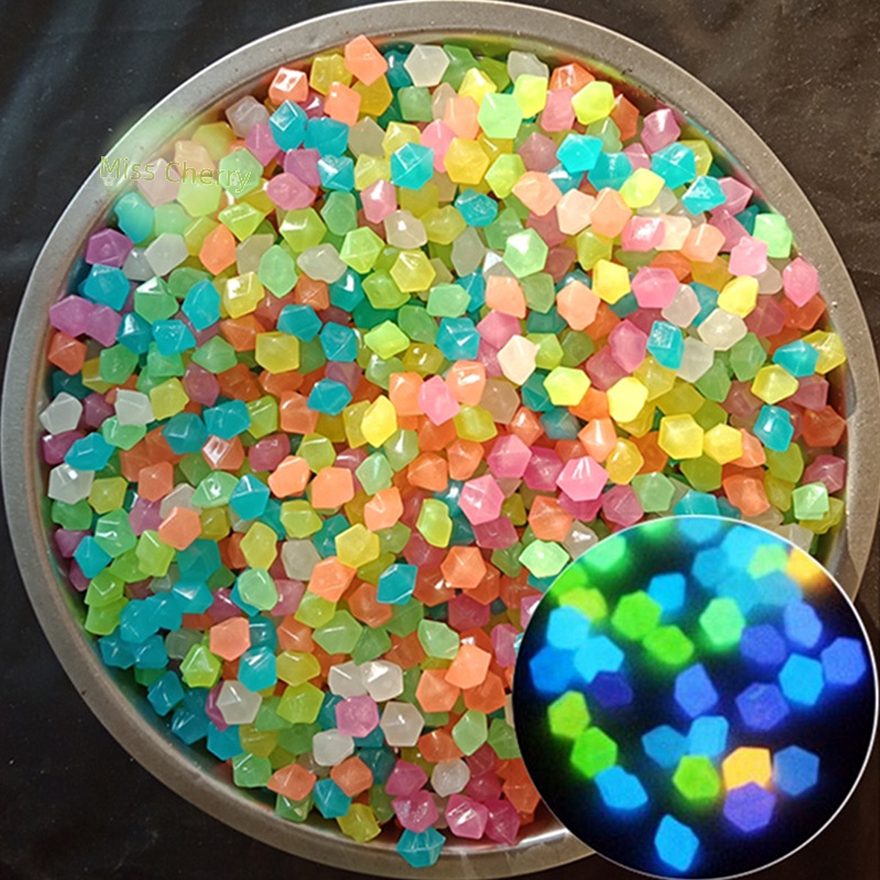 50 Viên Đá Dạ Quang Trang Trí Sân Vườn Ngoài Trời