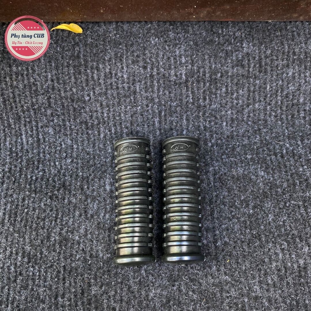 Cao su gác chân sau xe cub