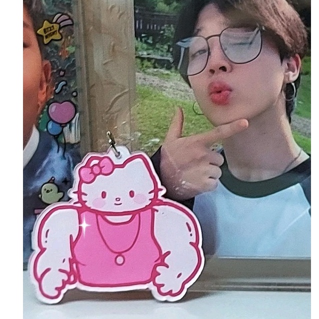 Móc khoá hello kitty đô con cơ bắp dễ thương, anime lực điền cute cặp đôi treo xe máy.