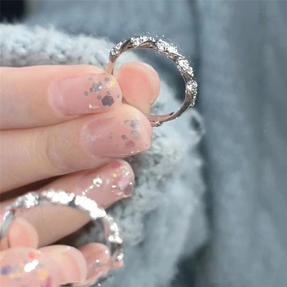 Nhẫn Mạ Bạc 925 Đính Kim Cương Nhân Tạo Sang Trọng Cho Nữ