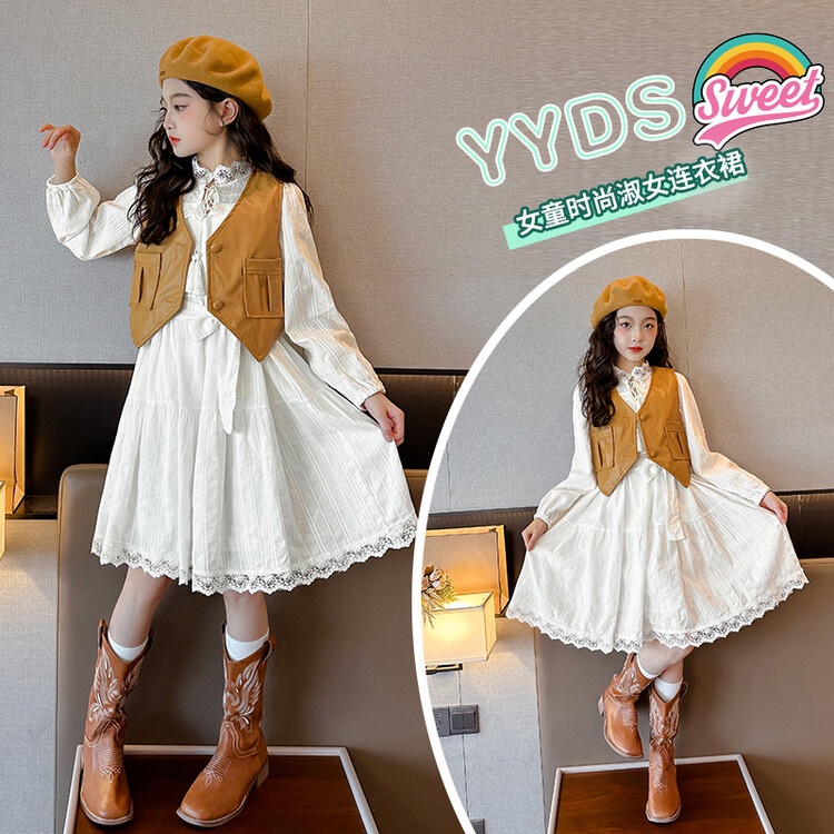 Đầm Dài Tay Phối Ren Hoa Phong Cách Mới Cho Bé Gái