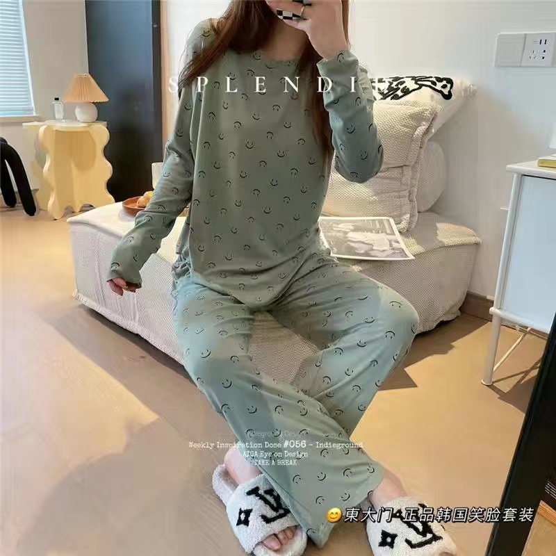 Bộ Đồ Ngủ Tay Dài Cổ Tròn In Hình Mặt Cười Phong Cách Hàn Quốc Cho Nữ