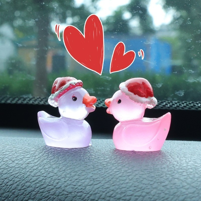 Chú Vịt Đội Mũ Giáng Sinh / Đồ Chơi Dạ Quang Bằng Nhựa resin Phát Sáng Trong Bóng Tối Trang Trí Nội Thất Xe Hơi