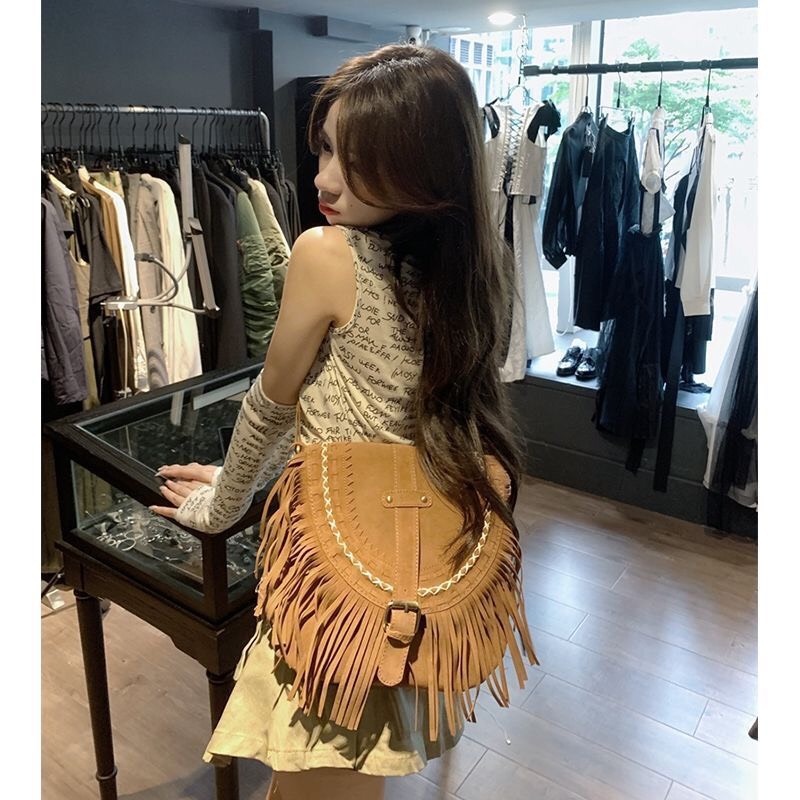 Túi xách đeo chéo da lộn phối tua rua phong cách âu mỹ mã T16a