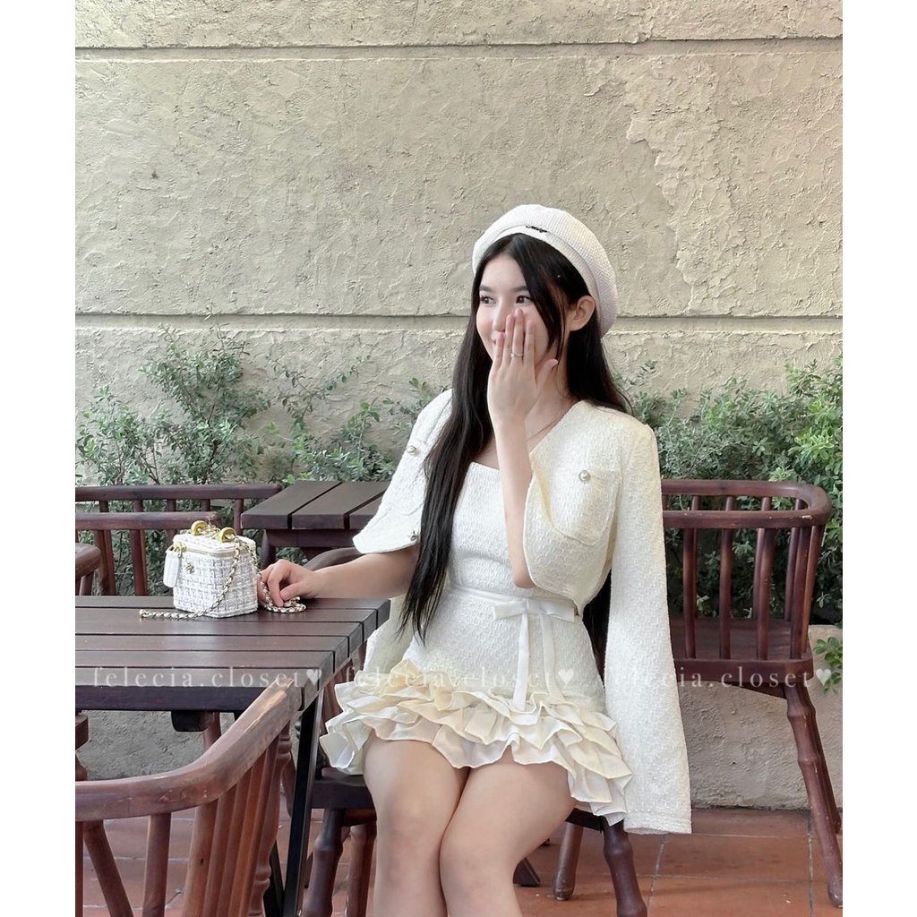 Set đầm dạ trắng 2 dây lai tầng kèm khoác croptop
