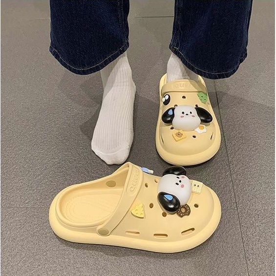 Dép Sục Crocs Nữ Đế Thấp Chống Trơn Trượt Tặng Kèm Sticker Chó Cute, Dép Đi Trong Nhà Và Đi Chơi  2024
