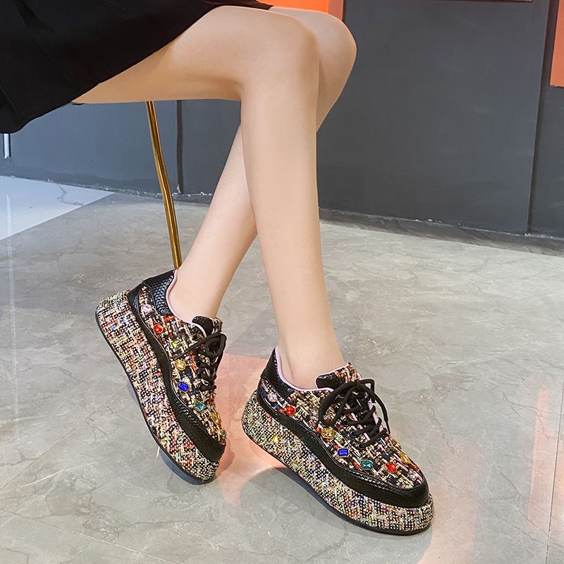 Giày Thể Thao Đế Dày Màu Trắng Đính Đá Phong Cách Châu Âu Thời Trang Xuân Thu Mới 2023 Dành Cho Bạn Nữ