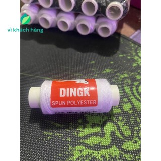 Cuộn chỉ khâu quần áo
