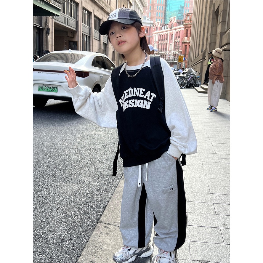 Áo sweater In Chữ Viền Sờn Màu Sắc Tương Phản Phong Cách Hàn Quốc Thời Trang Mùa Thu Cho Bé Trai Và Gái