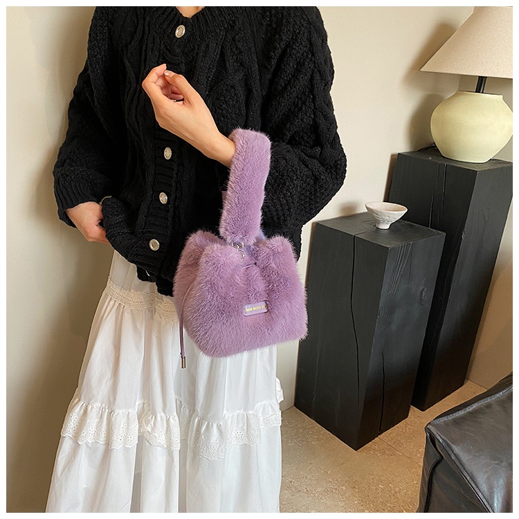 Túi Đeo Chéo Vải Lông Phong Cách Phương Tây Thời Trang Thu Đông 2023 Cho Nữ