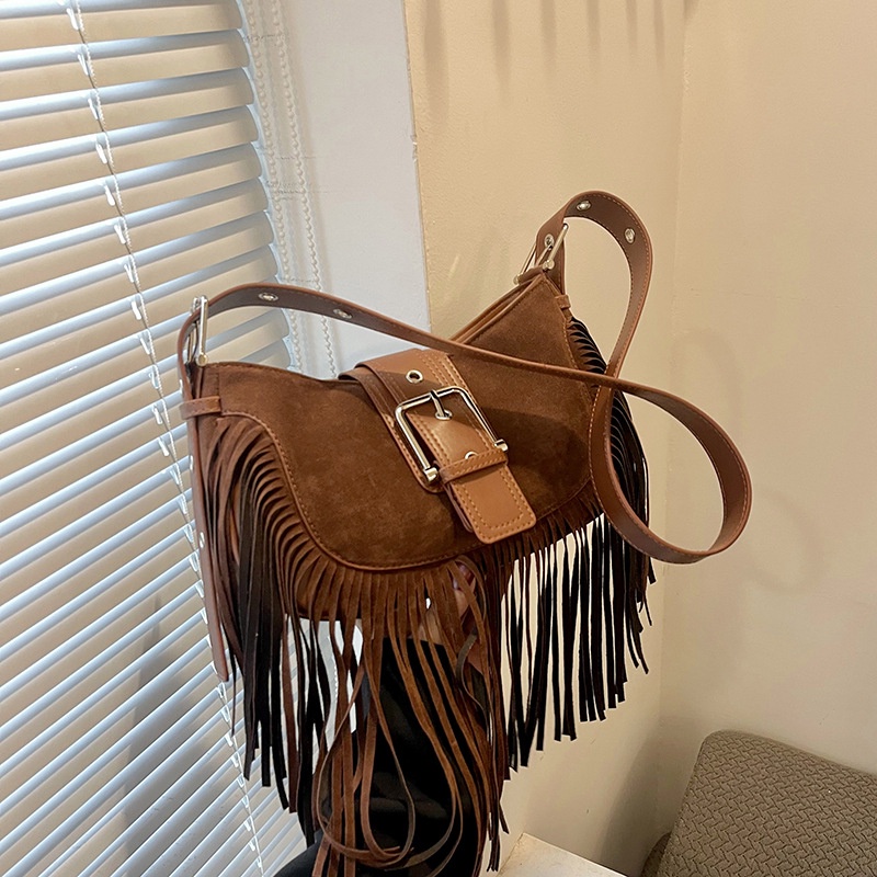 Túi Đeo Chéo Phối Tua Rua Phong Cách Thời Trang Mùa Thu Mới 2023