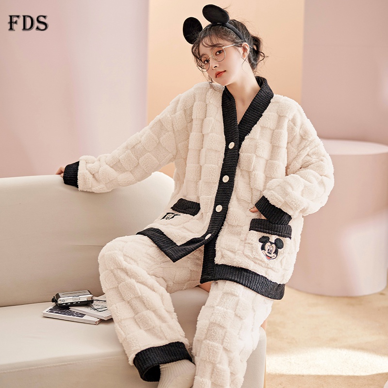 Mới Bộ Đồ Ngủ Tay Dài Chất Nhung Dày Dặn In Họa Tiết Hoạt Hình mickey Dễ Thương Thời Trang Thu Đông Cho Nữ