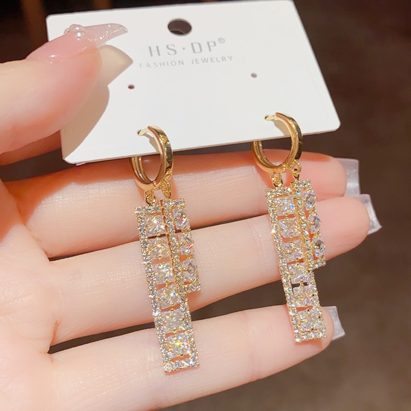 Khuyên Tai Hình Chữ Nhật Đính Đá zircon Phối Tua Rua Sang Trọng