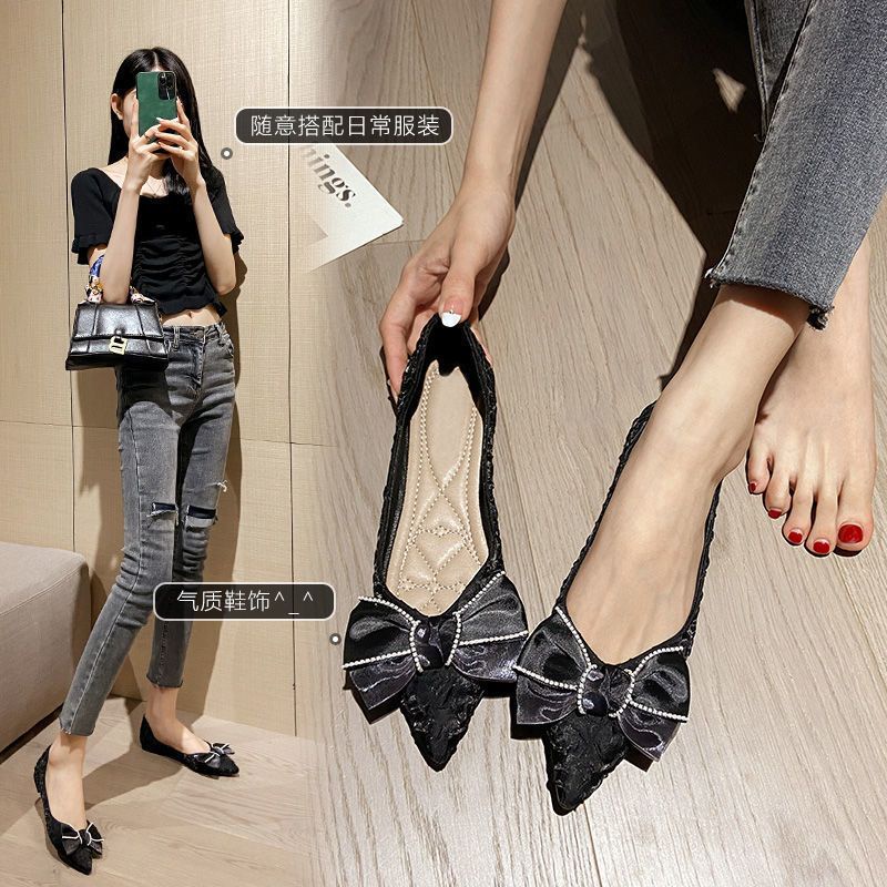 Giày Búp Bê Mũi Nhọn Đế Mềm Đính Đá Thời Trang Cho Nữ