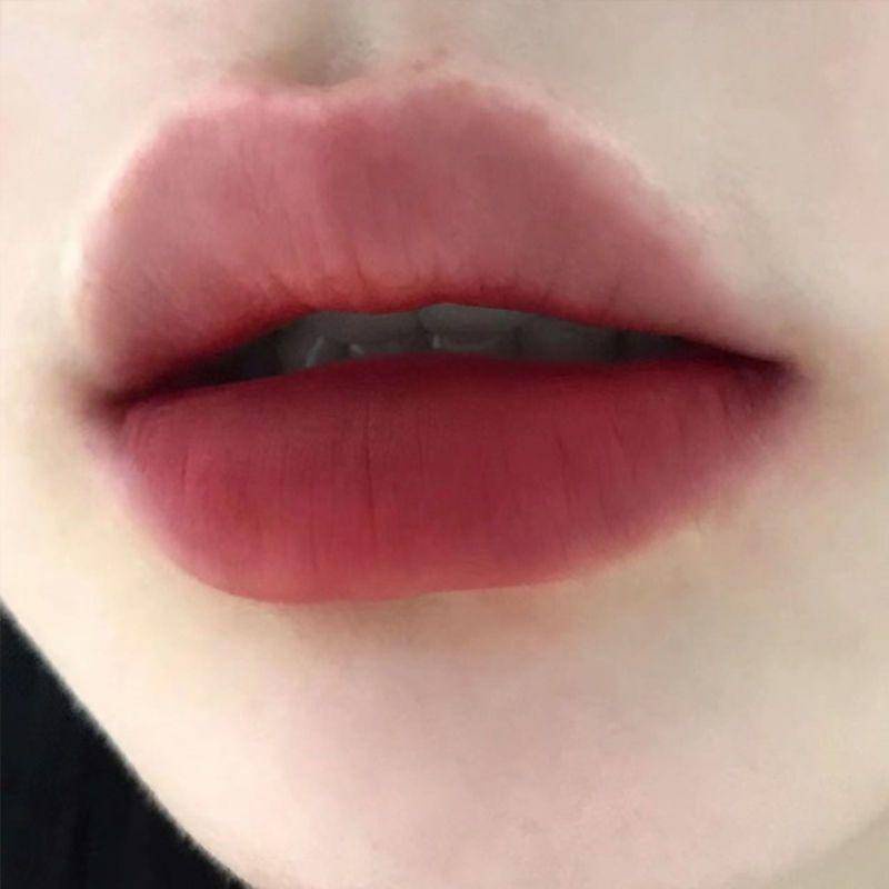 Son Môi 6 Màu Sắc Tùy Chọn Nhẹ Nhàng Chống Thấm Nước Lâu Trôi