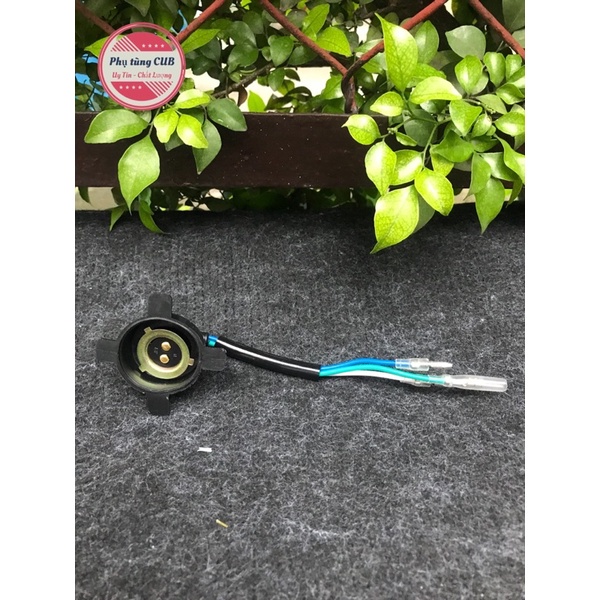 Phe gài bóng đèn pha xe cub