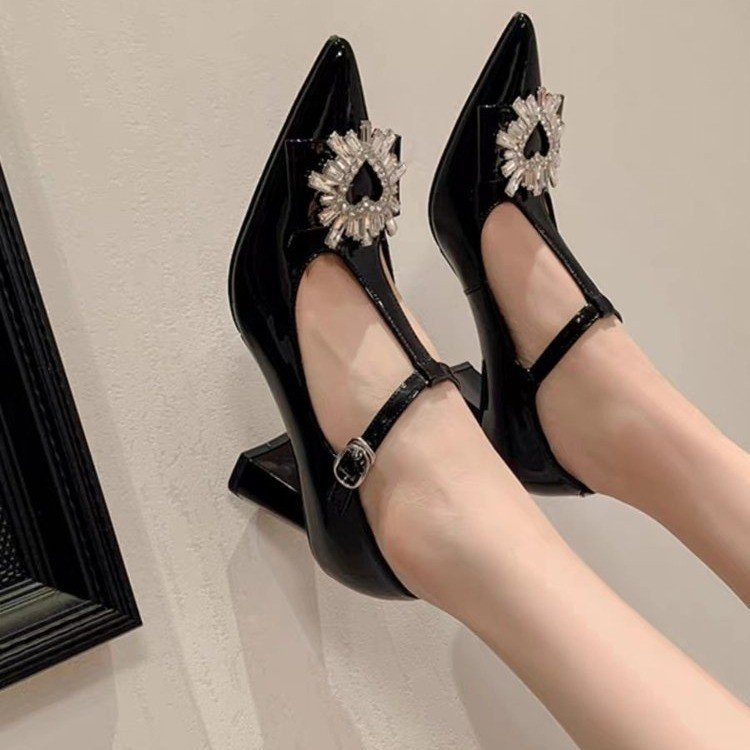 Giày Cao Gót Mũi Nhọn Đính Đá Thời Trang