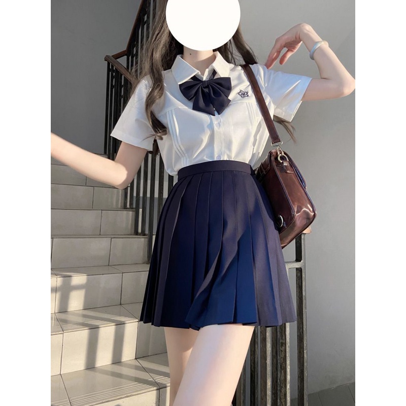 Áo Sơ Mi Ngắn Tay Cổ Vuông Thêu Họa Tiết Xinh Xắn Dành Cho Nữ