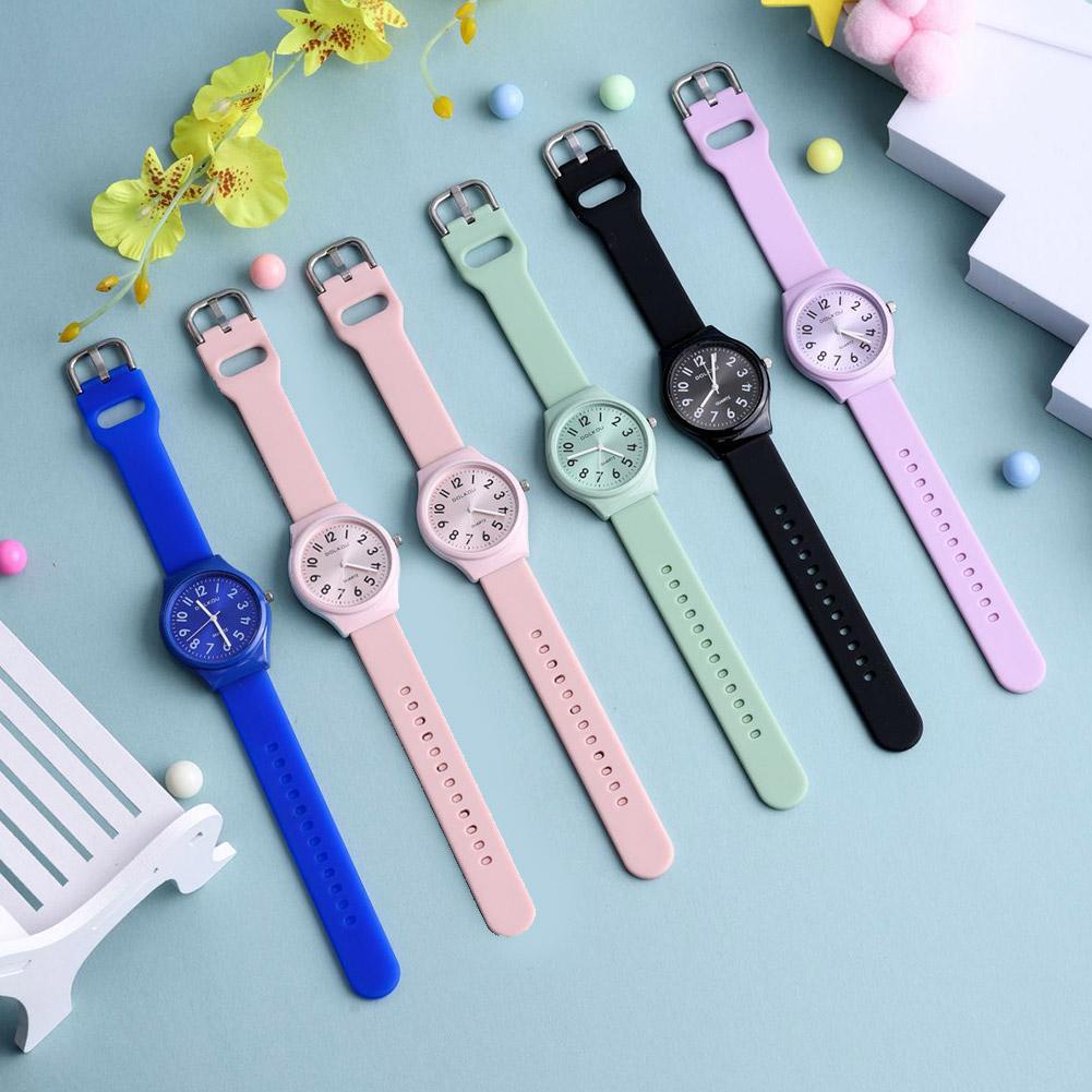 Đồng Hồ quartz Chạy Kim Đính Đá Với Dây Đeo Da s7u7