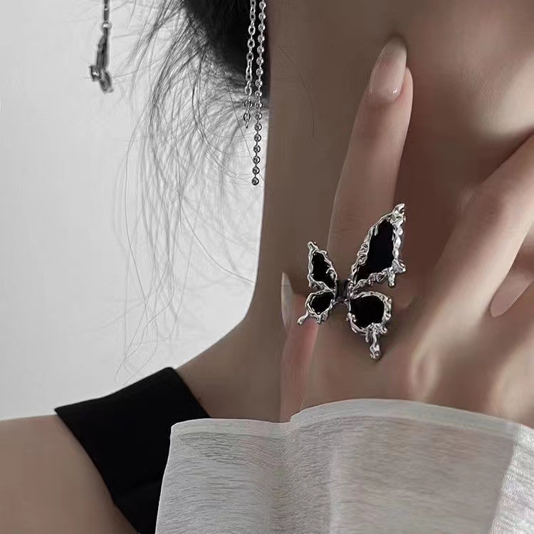 Nhẫn Hở Hình Bướm Màu Đen Thời Trang Có Thể Điều Chỉnh Kích Cỡ