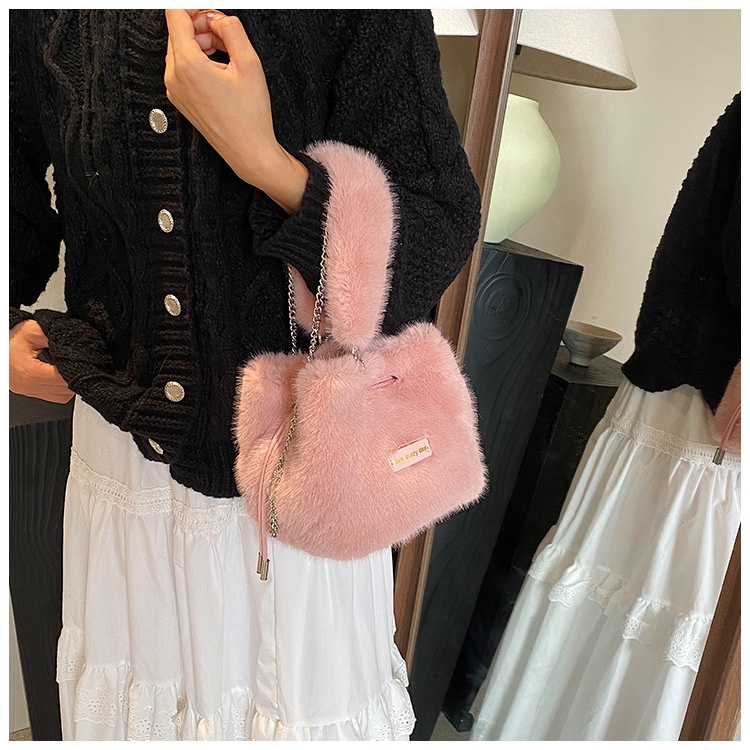 Túi Đeo Chéo Vải Lông Phong Cách Phương Tây Thời Trang Thu Đông 2023 Cho Nữ