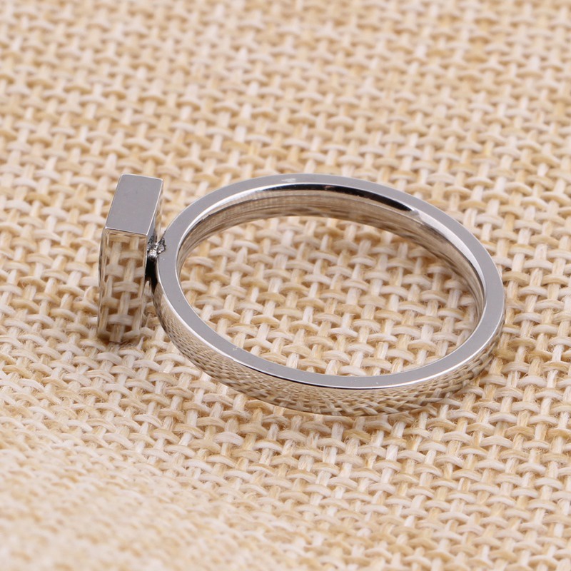 Nhẫn Thép Titan Không Gỉ Đính Đá zircon Vuông Phong Cách Mới Cho Nữ