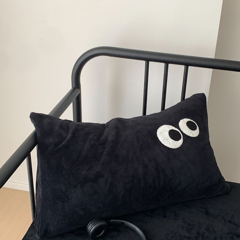 Cặp Vỏ Gối Nhung Hai Mặt 48x74cm Họa Tiết Đôi Mắt To