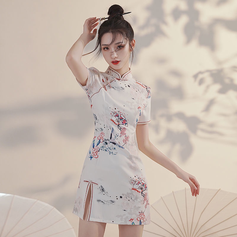 Sườn Xám Phong Cách Trung Hoa Cổ Điển Kiểu Mới Cho Nữ