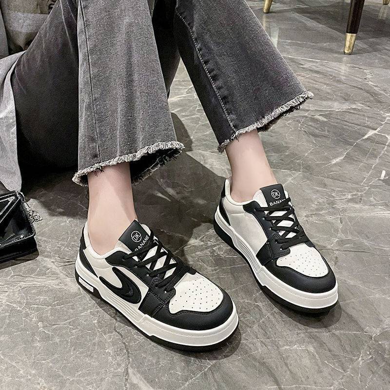 One more shoes⭐Giày Thể Thao Đế Dày Siêu Nhẹ Phong Cách hong kong Cổ Điển Thời Trang Xuân Thu Cho Nữ