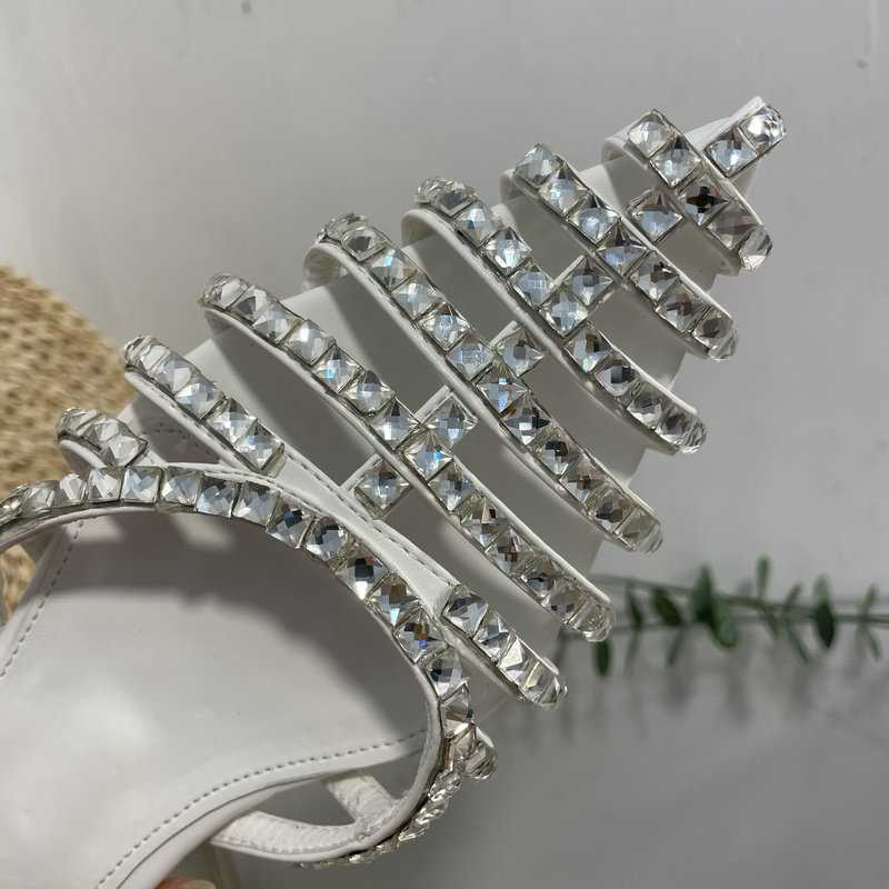 Giày Sandal Mũi Nhọn Đính Đá Thời Trang Xuân Hè 2023 Phong Cách Mới Cho Nữ