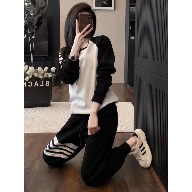 Set Đồ Thể Thao Dài Tay Phong Cách Năng Động Trẻ Trung Dành Cho Nữ