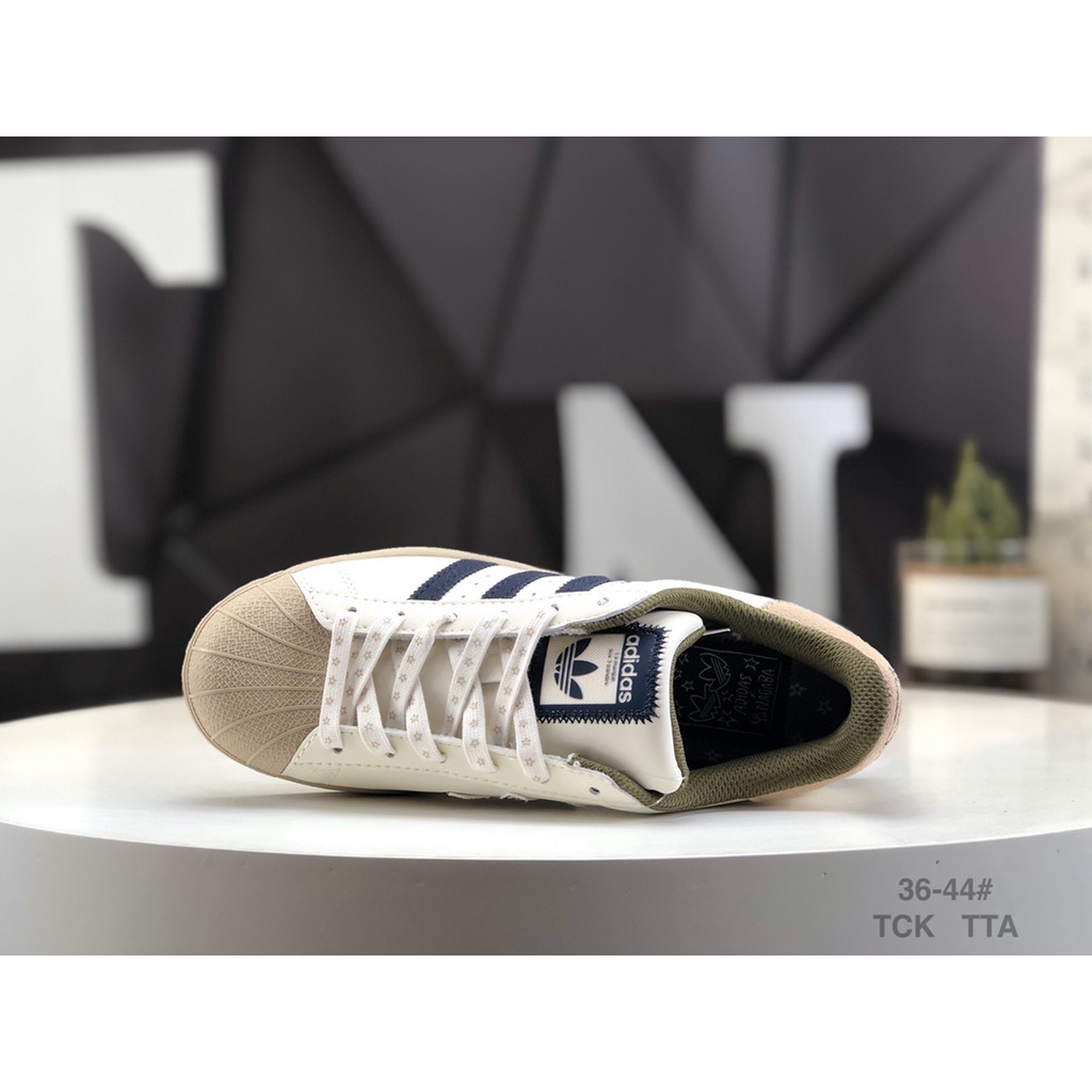 Giày Thể Thao adidas ig3852 36-44 Thiết Kế Giản Dị