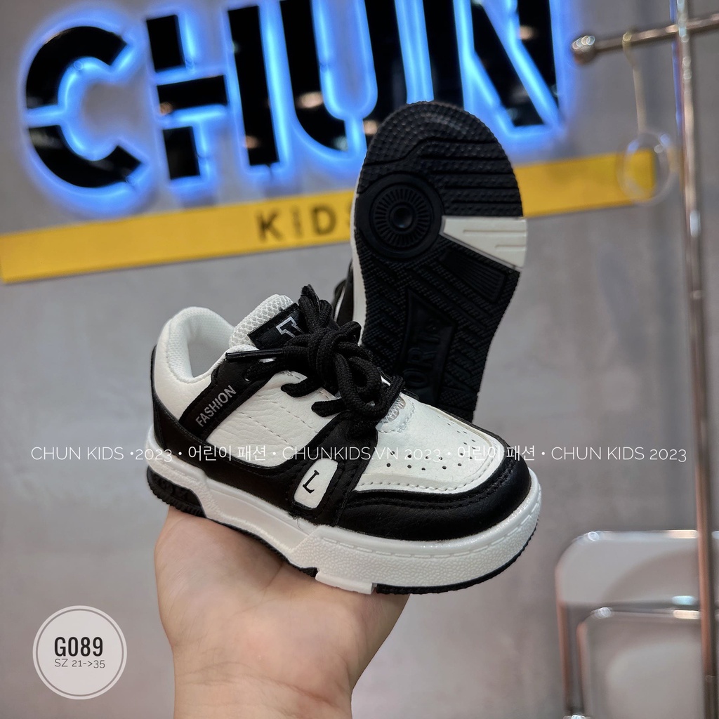G089 - GIÀY sport chữ V Fashion  cho Bé