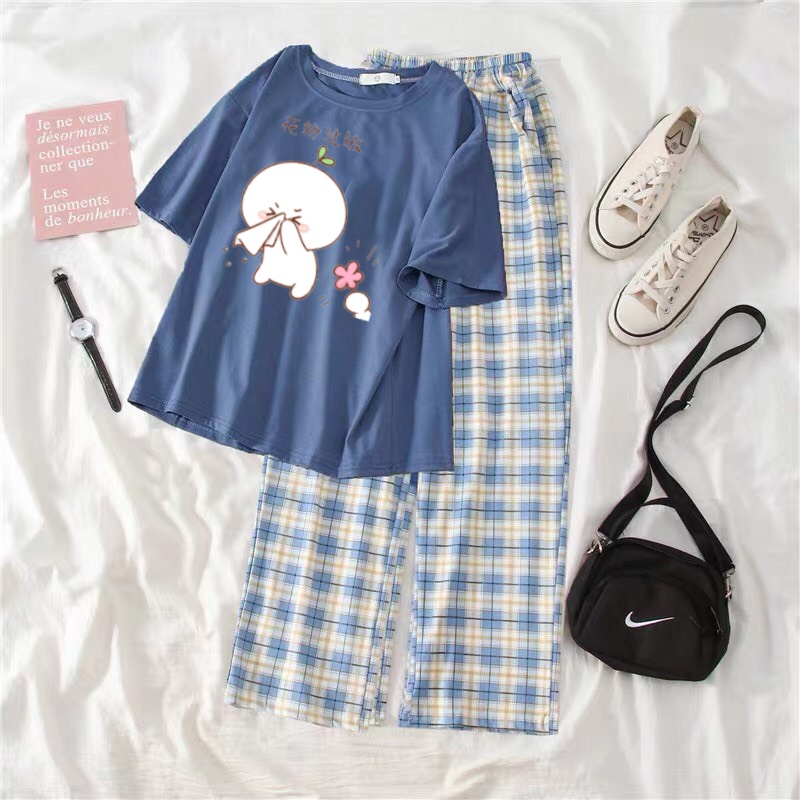 SÉT ÁO MẦM LÁ KHÓC KÈM QUẦN KẺ RẤT DỄ THƯƠNG