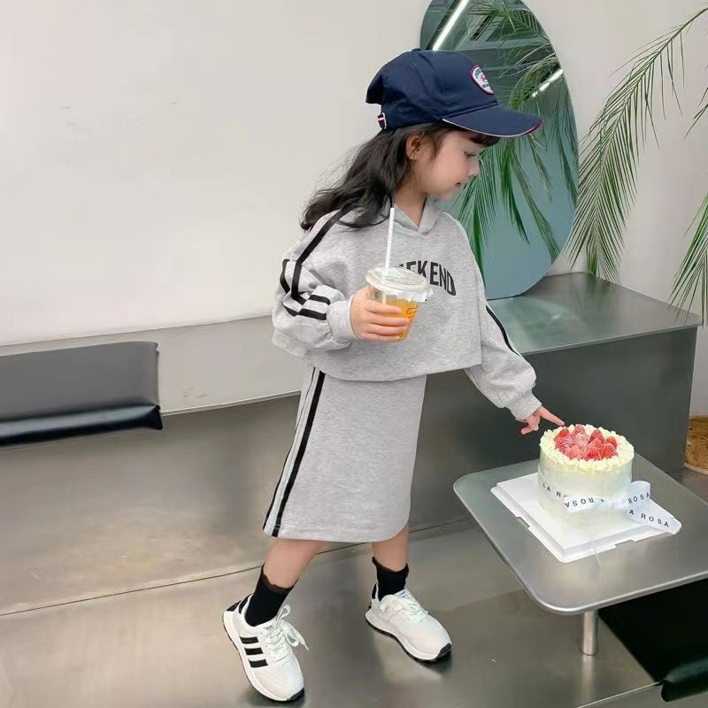 Áo Thun Tay Dài In Chữ Màu Sắc Tương Phản Phong Cách Thời Trang Xuân Thu Dành Cho Bé Gái