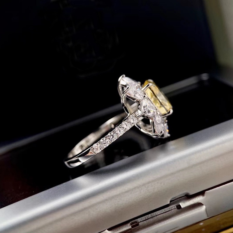 Nhẫn Bạc Đính Đá Kim Cương Toàn Diện Hình oval Sáng Tạo Cho Nữ