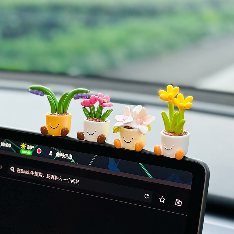 Mới!!!! Mô Hình Búp Bê mini Dễ Thương Dùng Trang Trí Xe Hơi / Nhà Cửa / Văn Phòng