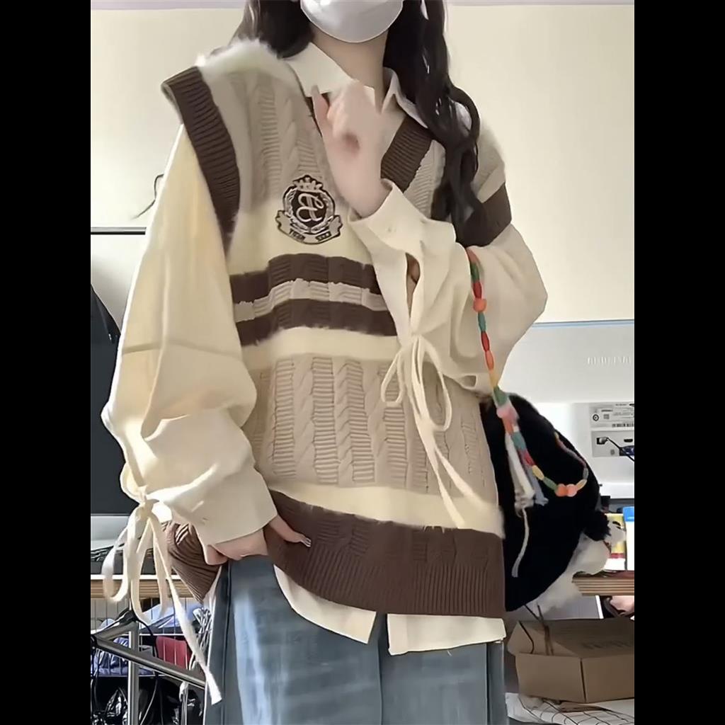 Set Áo Sơ Mi Hoa Anh Đào + Áo Khoác Ghi Lê Dệt Kim Không Tay Thêu Biểu Tượng Lông Thú Phong Cách Đại Học Cho Nữ Sinh / set