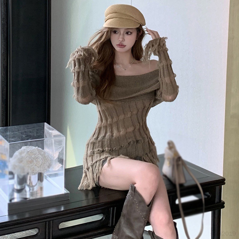 Áo sweater Tay Dài Hở Vai Phối Tua Rua Màu Trơn Giữ Ấm Mùa Thu Cho Nữ