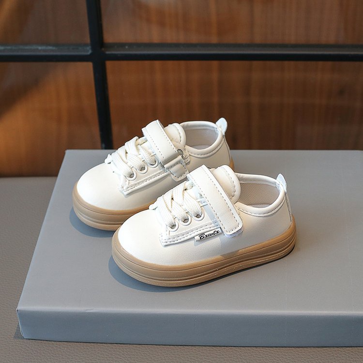 Giày Sneaker Thời Trang Cho Bé