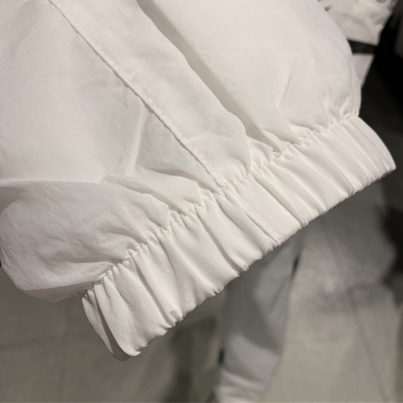 Nike Áo Khoác Thể Thao Có Mũ Trùm Đầu Chất Liệu Dệt Siêu Nhẹ dj8038 100% Cho Nam