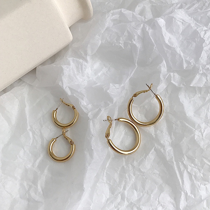 Đôi Bông Tai Hình Tròn Đơn Giản Thời Trang Thu Đông Cho Nữ