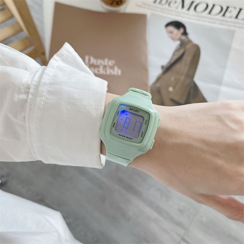 Đồng Hồ Điện Tử Mặt Vuông mini Hình Kỳ Lân Dành Cho Cặp Đôi