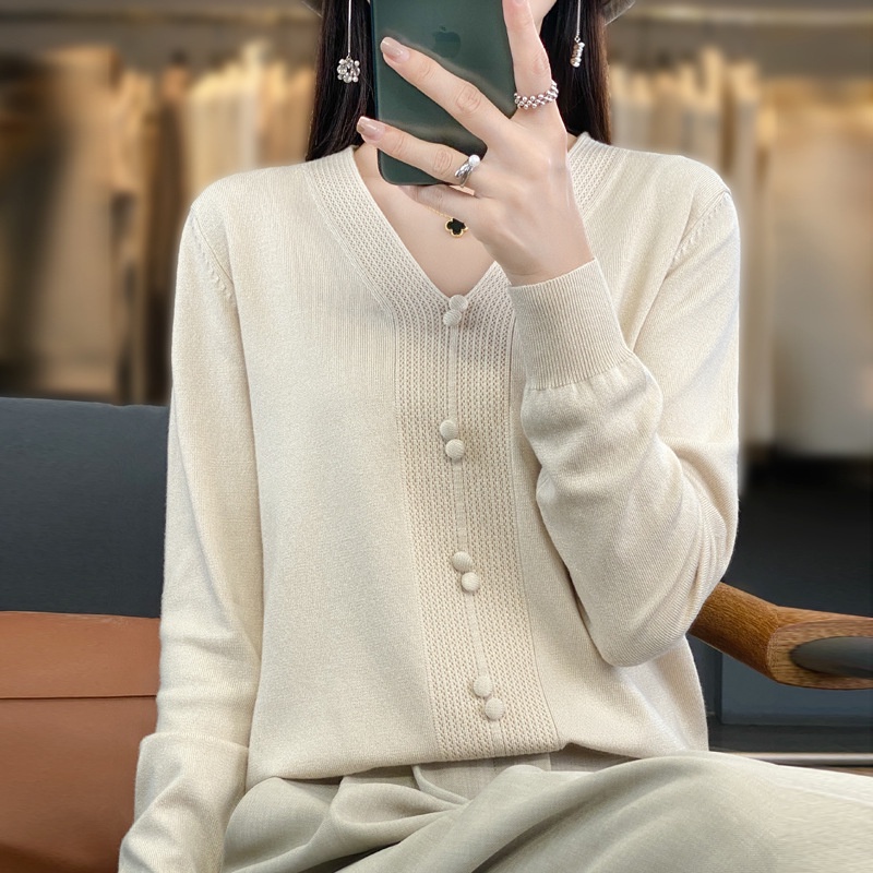 Áo sweater Dệt Kim Chui Đầu Cổ Chữ v Tay Dài Cài Nút Màu Trơn Phối Chi Tiết Pompom Cho Nữ