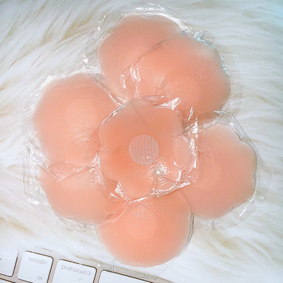 Miếng Dán Ti Silicon Sử Dụng Nhiều Lần Túi Zip 1 Cặp Nhũ Hoa Tàng Hình Siêu Dính CLOVER -1222