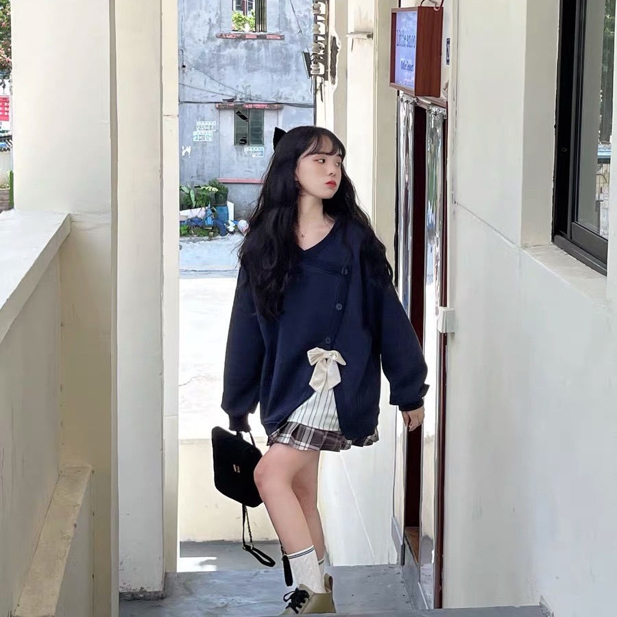 Áo sweater Dáng Rộng Mềm Mại Phối Màu Tương Phản Đính Nơ Kiểu Nhật Hàn Thời Trang Mùa Thu Cho Bạn Gái