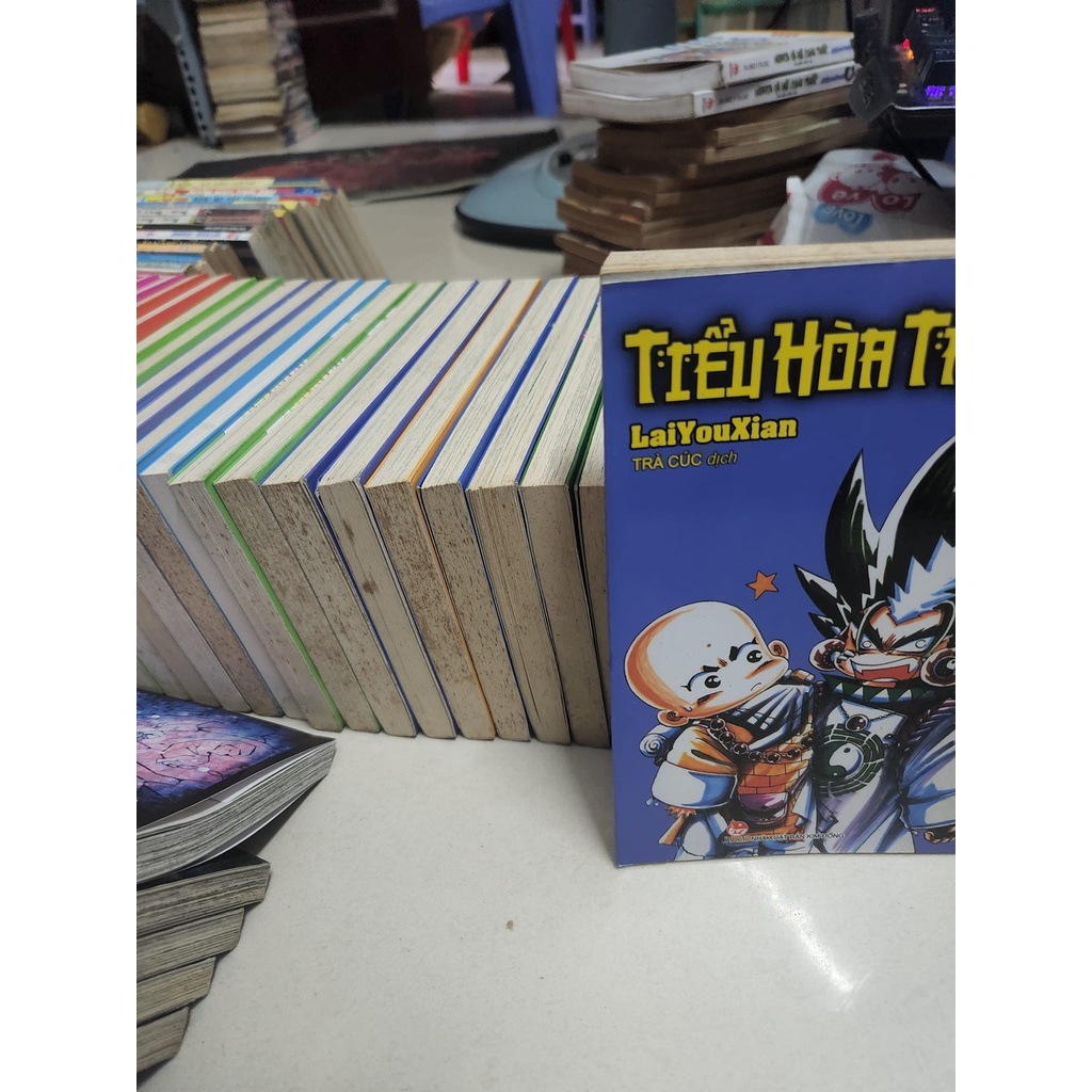 Tiểu Hòa Thượng Bán Lẻ